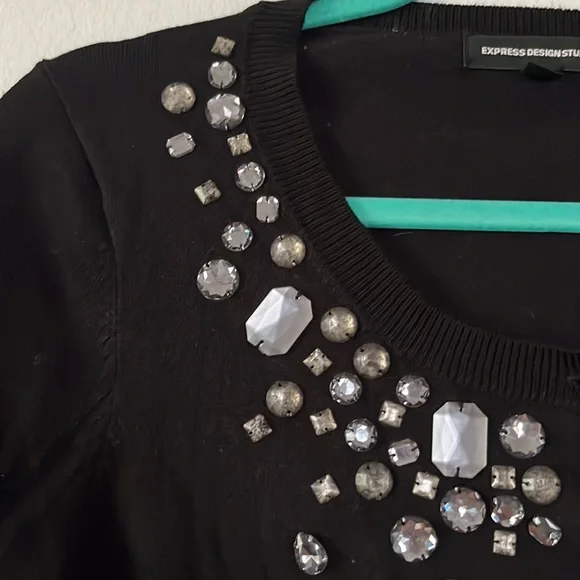 Bejeweled crop cardigan - Picture 3 of 6